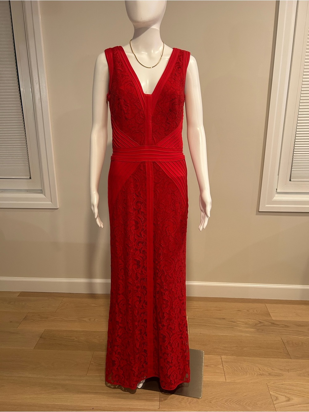 Red V-Neck Lace Evening Dress
